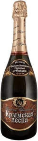 Игристое вино Розовое Мускатное Сладкое, Крымская Весна, 0.75 л