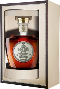 Коньяк Властелин, Ной, KS, 25 лет, 0.7 л (п/у)