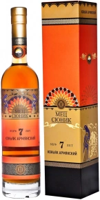 Коньяк Мец Сюник, 7 лет, 0.5 л (п/у)