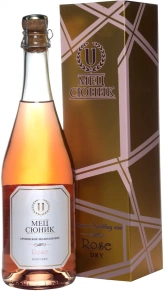 Игристое вино Розовое Сухое, Мец Сюник, 0.75 л (п/у)