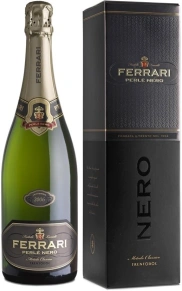 Игристое вино Perle Nero, Ferrari, DOC, 2006, 0.75 л (п/у)