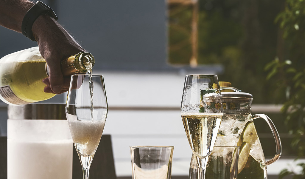 Как подавать и пить игристые вина